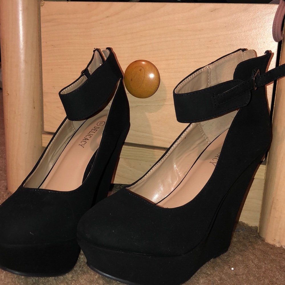 Black Wedge Heels